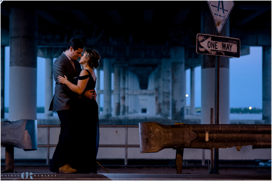miami skyline engagement photos